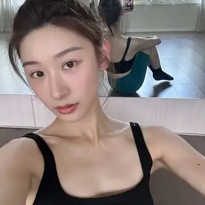 邓英